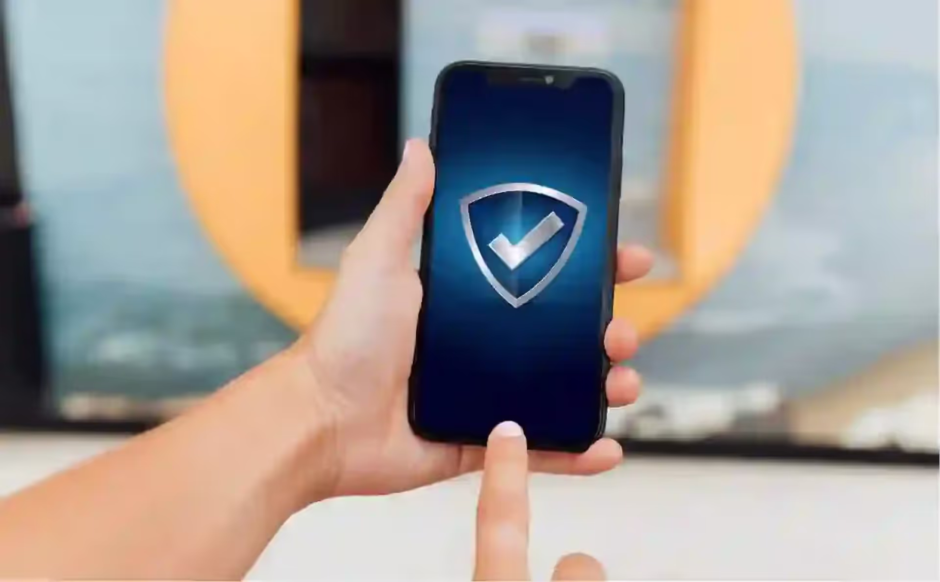 How to Choose the Right Antivirus for Your Smartphone (Android & iOS)